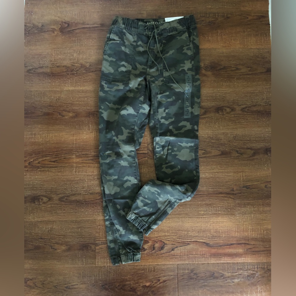 AMERICAN EAGLE CAMO JOGGER